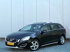Volvo V60 - T4 AUT Summum Schuifdak / Leer / Xenon / Navi