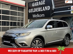 Mitsubishi Outlander - Instyle | 7P | Leder/Alcantara | Cruise | Climate | Pdc | Camera | Isofix | Full-option
