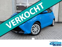 Toyota Aygo - 1.0 VVT-i x-play limited|Airco|Camera|Navi|Schuifdak|Mirrorlink|Rijklaarprijs