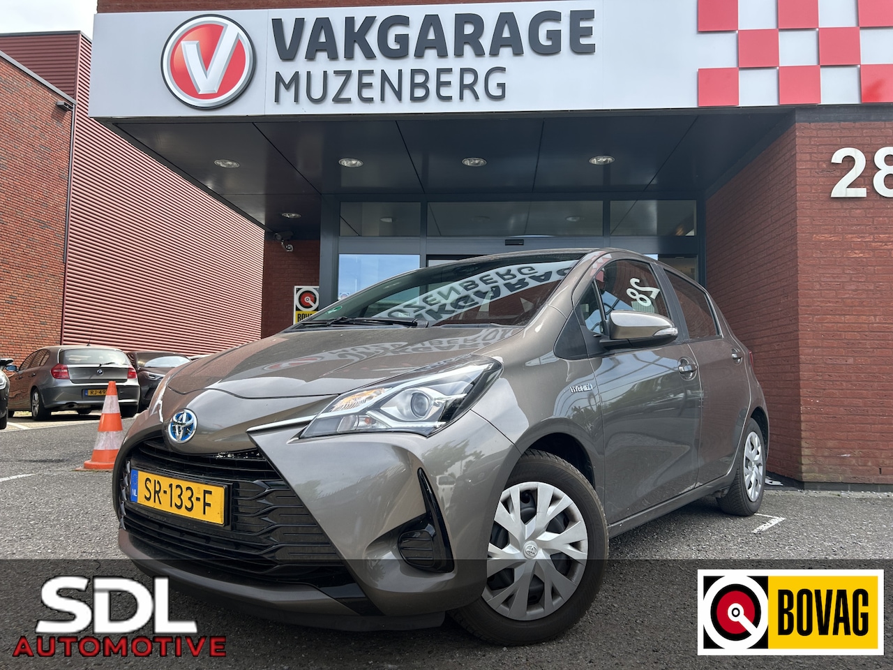 Toyota Yaris - 1.5 Hybrid Energy // CLIMA // CAMERA // CRUISE // ELEK. RAMEN // PERFECT ONDERHOUDEN!! - AutoWereld.nl