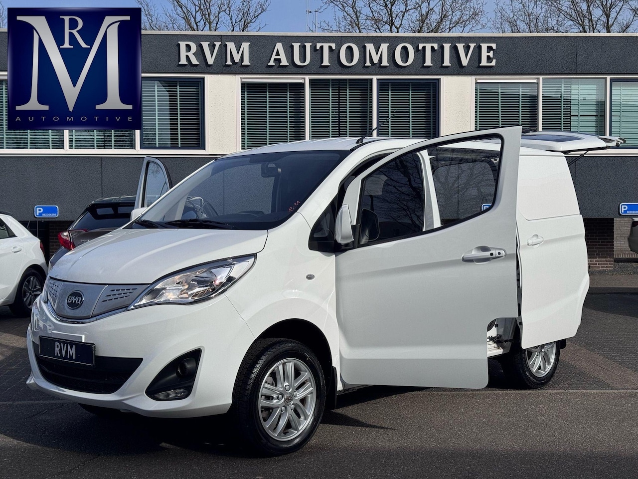 BYD ETP3 - Standard 45 kWh CAMERA | STOELVERWARMING | RIJKLAARPRIJS INCL. RESTERENDE FABRIEKSGARANTIE - AutoWereld.nl