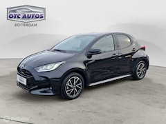 Toyota Yaris - 1.5 Hybrid 115 Business pas beurt gehad Automaat Stoel-Stuurverwarming Keyless model 2024