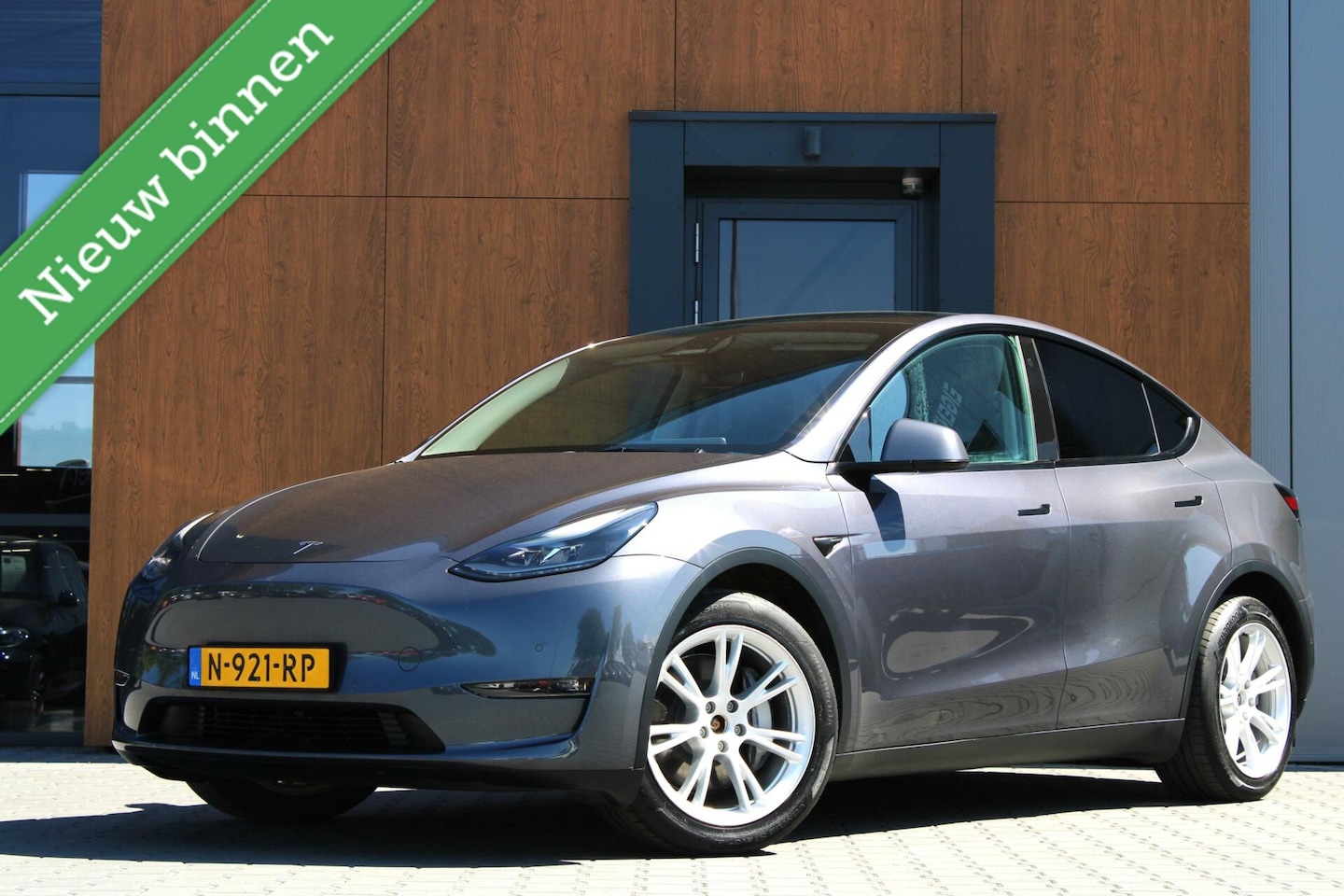 Tesla Model Y - Long Range AWD 75kWh | Enhanced Autopilot | Trekhaak - AutoWereld.nl