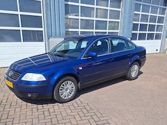 Volkswagen Passat - 2.0 Comfortline