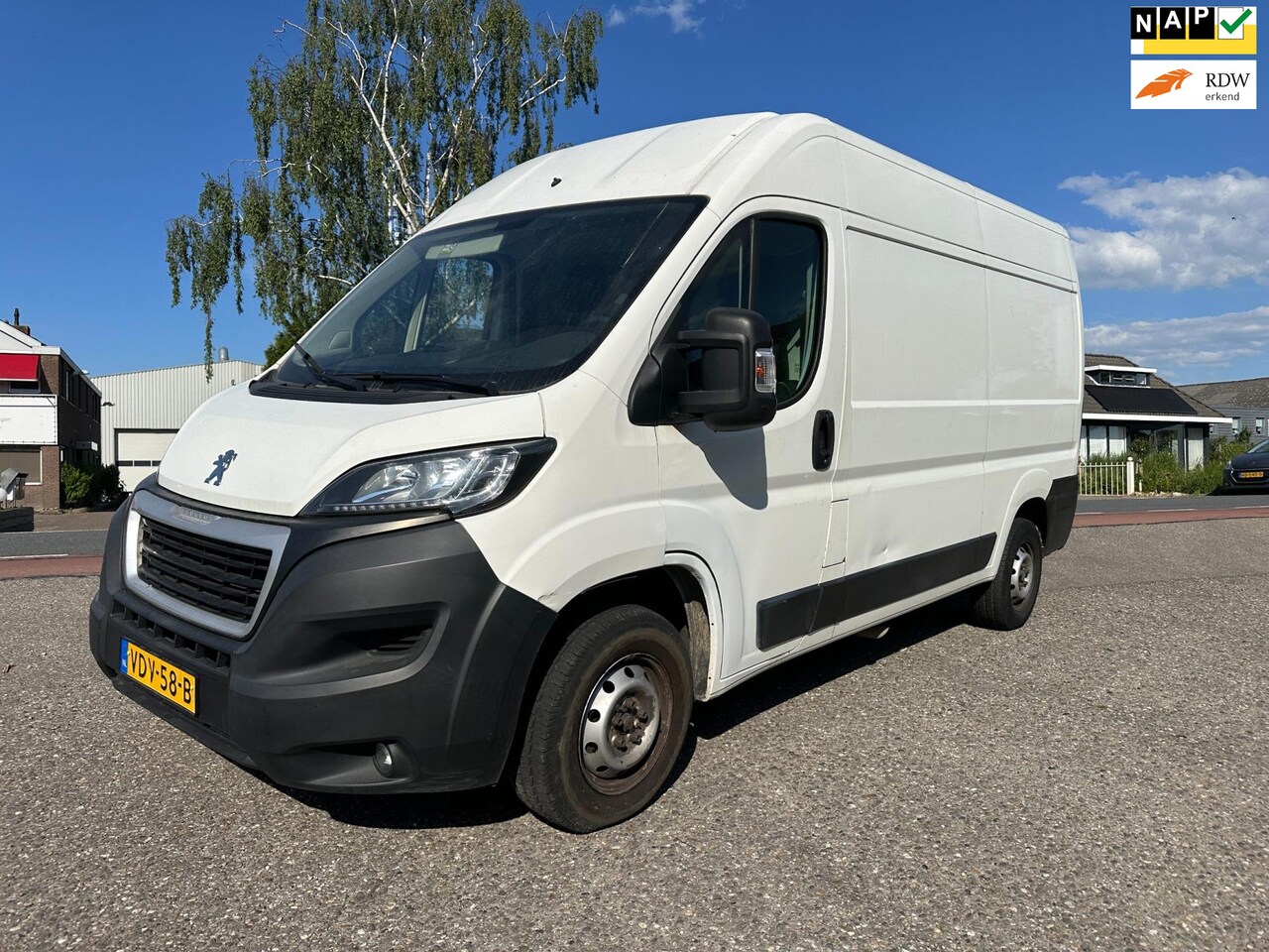 Peugeot Boxer - 330 2.2 BlueHDi 140 L2H2 Premium Cam/Nav/Nap - AutoWereld.nl
