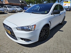 Mitsubishi Lancer Sportback - 1.6 Edition One. 2011. Airco/Navigatie/Spoiler/Trekhaak Etc.. APK 06-2026