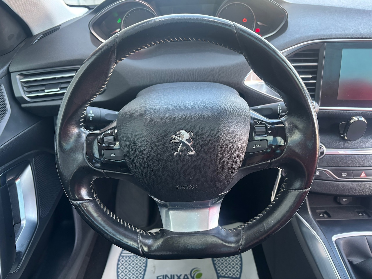 Peugeot 308 SW - 1.2 PureTech Blue Lease Premium NAP//CLIMA//NAVI//CRUISE//PANORAMA//STOELVERWARMING