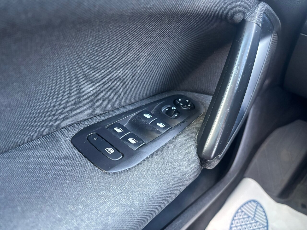 Peugeot 308 SW - 1.2 PureTech Blue Lease Premium NAP//CLIMA//NAVI//CRUISE//PANORAMA//STOELVERWARMING