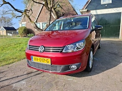 Volkswagen Touran - 1.2 TSI Highline BlueMotion 7p. 7 persoons, Trekhaak, Stoelverwarming, Multifunctioneel stuurwiel