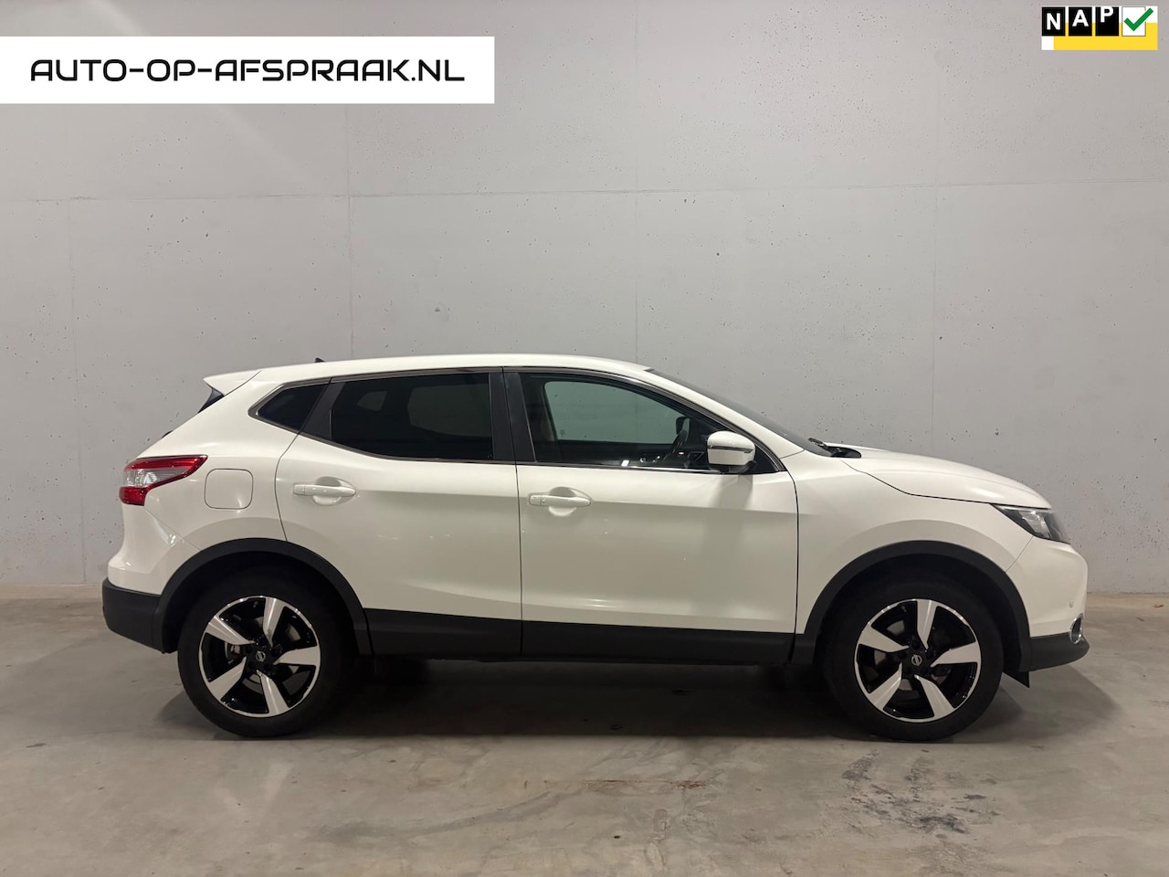 Nissan Qashqai - 1.6 Tekna Navi Clima 360 Camera Trekhaak - AutoWereld.nl