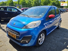 Peugeot 107 - 1.0 Sportium 5-deurs AIRCO *apk:01-2026