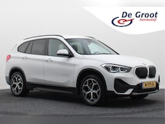 BMW X1 - xDrive25i High Executive Edition Alcantara, LED, Navigatie, Sportstoelen, Keyless, Trekhaa