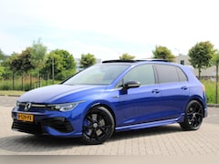 Volkswagen Golf - 2.0 TSI R 4Motion *Akra*Pano*DCC*Leder*H&K