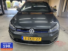 Volkswagen Golf - 1.4 TSI GTE