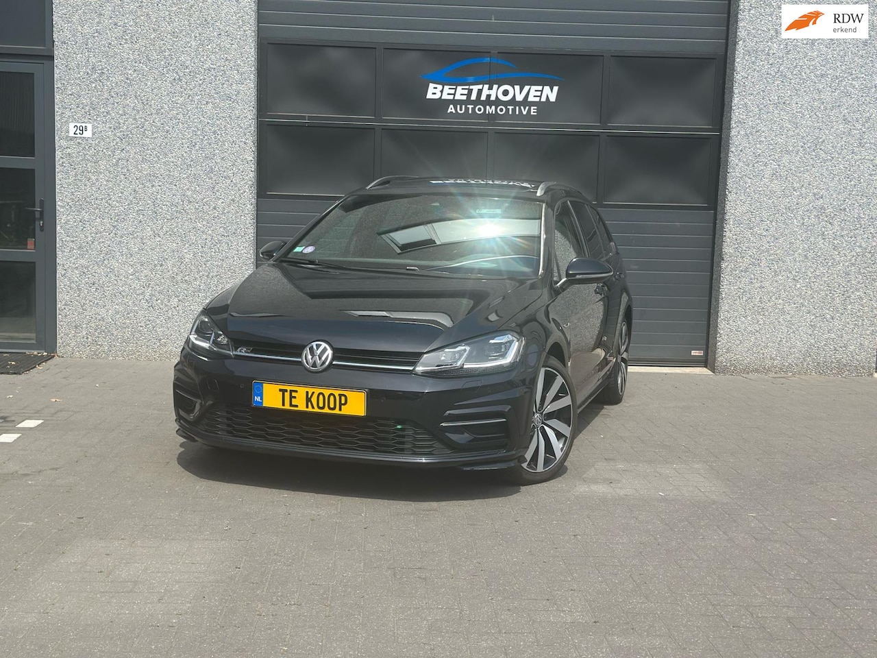 Volkswagen Golf Variant - 1.5 TSI Highline Business R 1.5 TSI Highline Business R - AutoWereld.nl