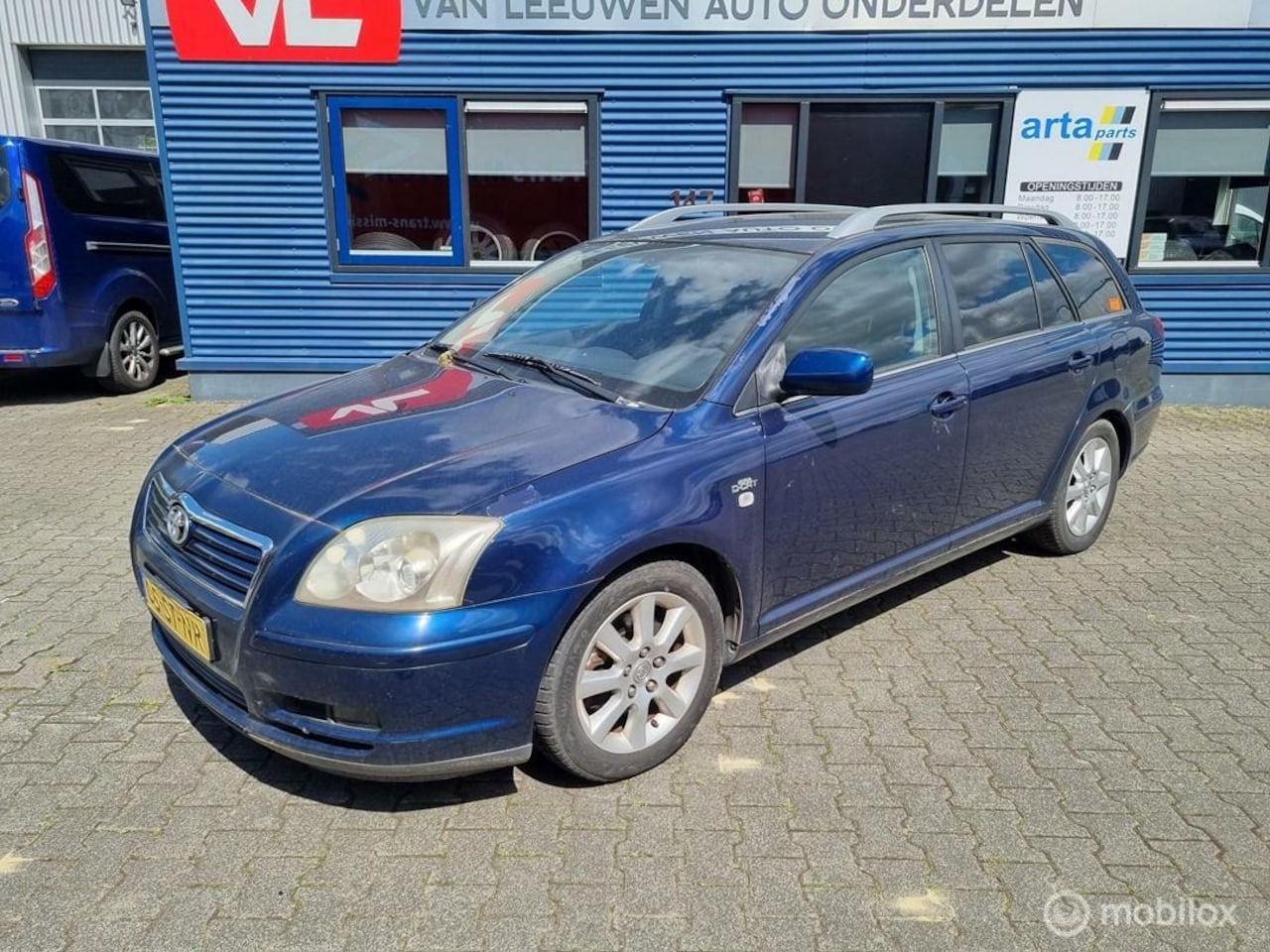 Toyota Avensis Wagon - 2.2 D-4D D-CAT Clean Power Executive 2.2 D-4D D-CAT Clean Power Executive - AutoWereld.nl