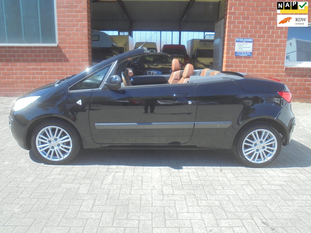 Mitsubishi Colt CZC - 1.5 Limited Edition 1.5 Limited Edition, Cabrio, Airco, El. hardtop - AutoWereld.nl