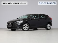 Volvo V40 - 1.6 T2 Momentum / Cruise Control / Parkeersensoren Achter / Navigatie /