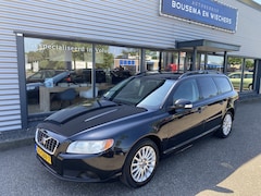 Volvo V70 - 2.5T Summum Leer+Trekhaak