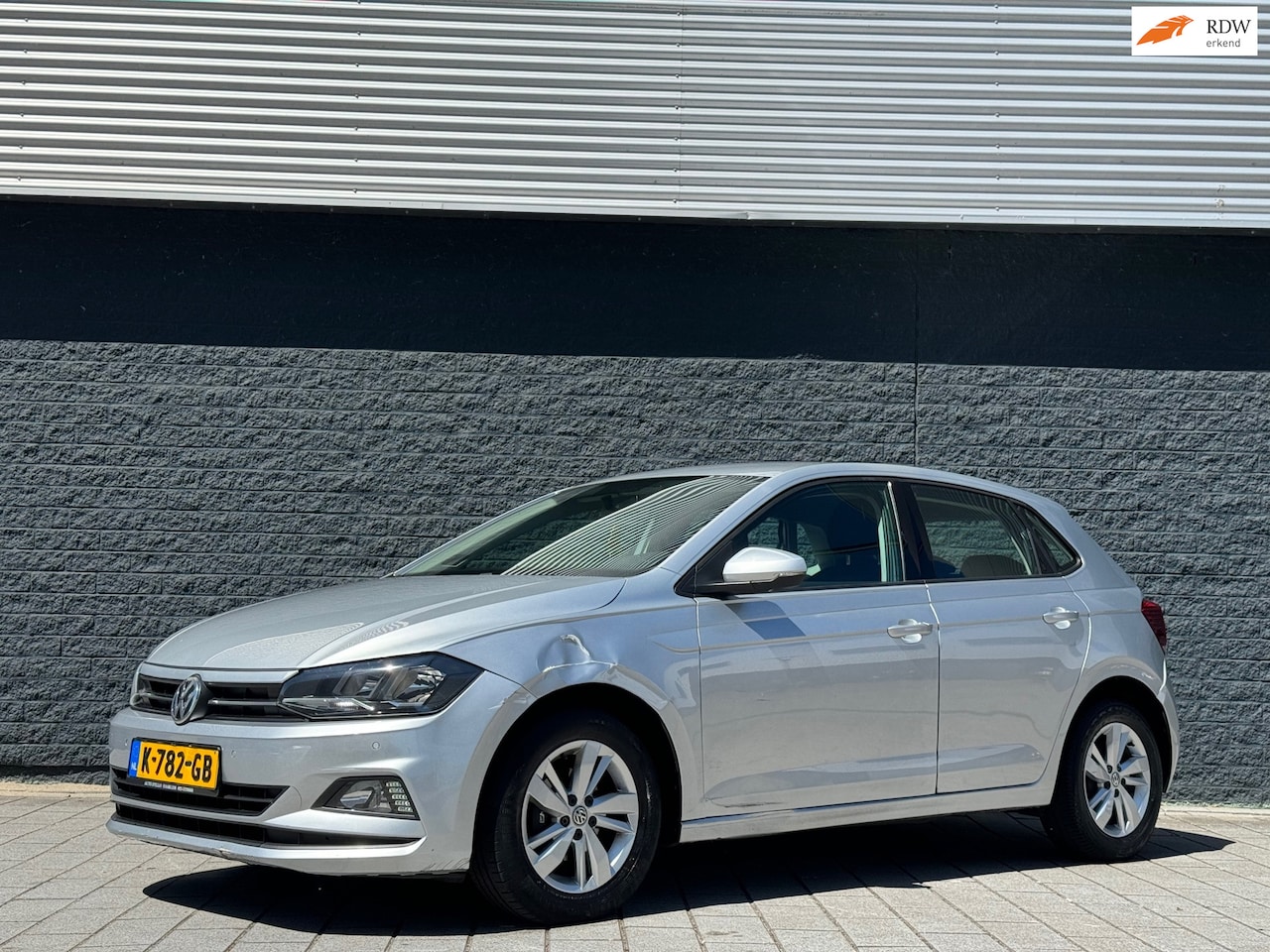 Volkswagen Polo - 1.0 TSI PARKEERSENSOREN/CARPLAY - AutoWereld.nl