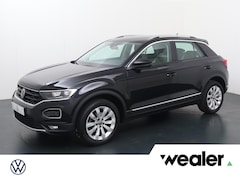 Volkswagen T-Roc - 1.5 TSI Sport | 150 PK | Automaat | Trekhaak | Elek. achterklep | Navigatiesysteem |
