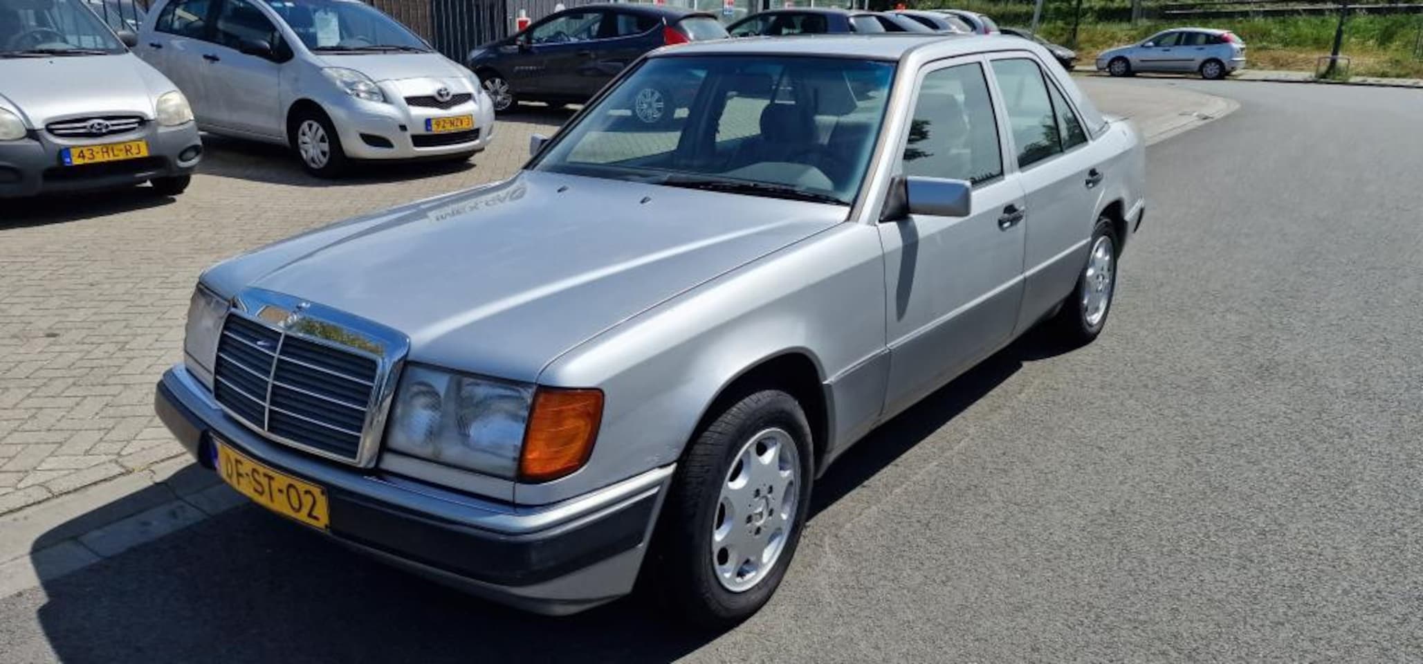 Mercedes-Benz 200-500 (W124) - 230 E 230 E - AutoWereld.nl