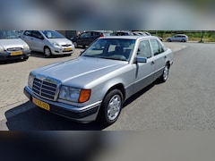 Mercedes-Benz 200-500 (W124) - 230 E.... mee neem prijs ..... OP RUIMING