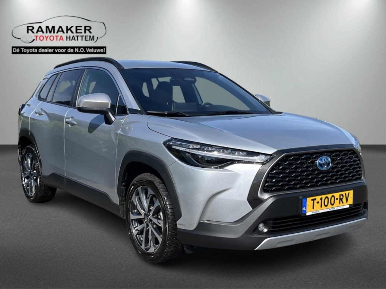 Toyota Corolla Cross - 2.0 High Power Hybrid First Edition 2.0 High Power Hybrid First Edition 180pk - AutoWereld.nl