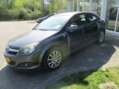 Opel Astra GTC - 1.8 Temptation