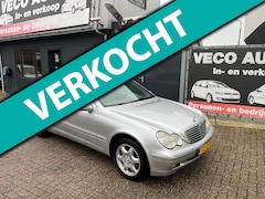 Mercedes-Benz C-klasse - 180 Elegance ADV GOED LEZEN