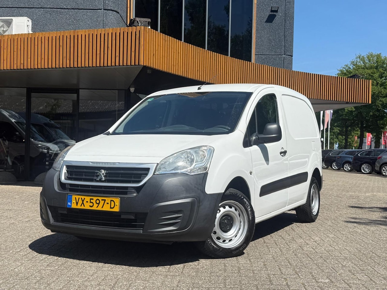 Peugeot Partner - 122 1.6 BlueHDi 100 L1 XR S&S/Marge/PDC/Airco/Nieuwe APK/Cruise/Bluetooth - AutoWereld.nl