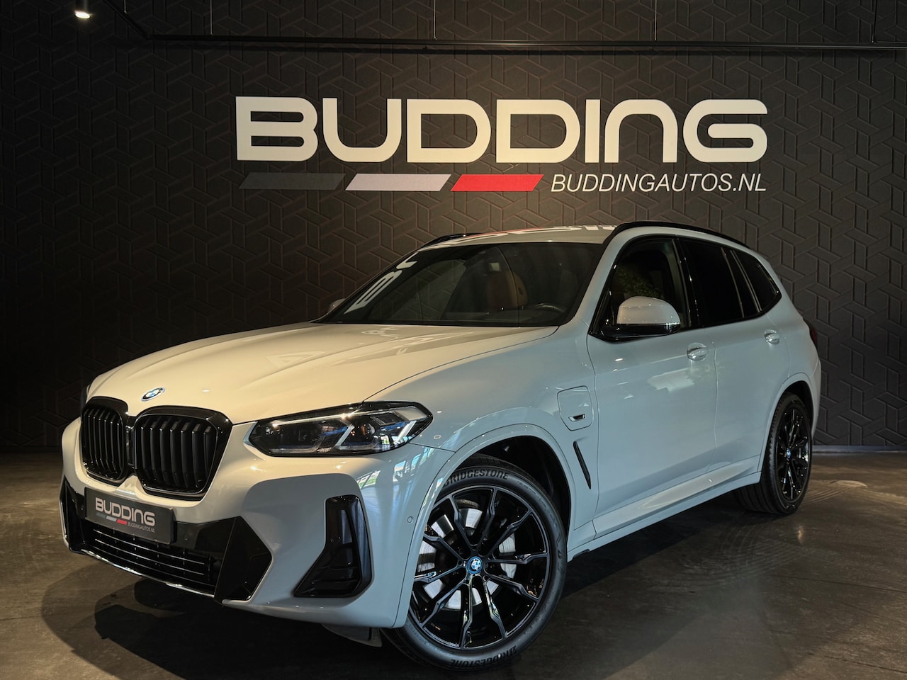 BMW X3 - xDrive30e High Exe M Sport | Brooklyn Grau - AutoWereld.nl