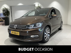 Volkswagen Touran - 1.2 TSI Highline 110 PK | Adaptive Cruise Control | Parkeersensoren | Navigatie | Trekhaak
