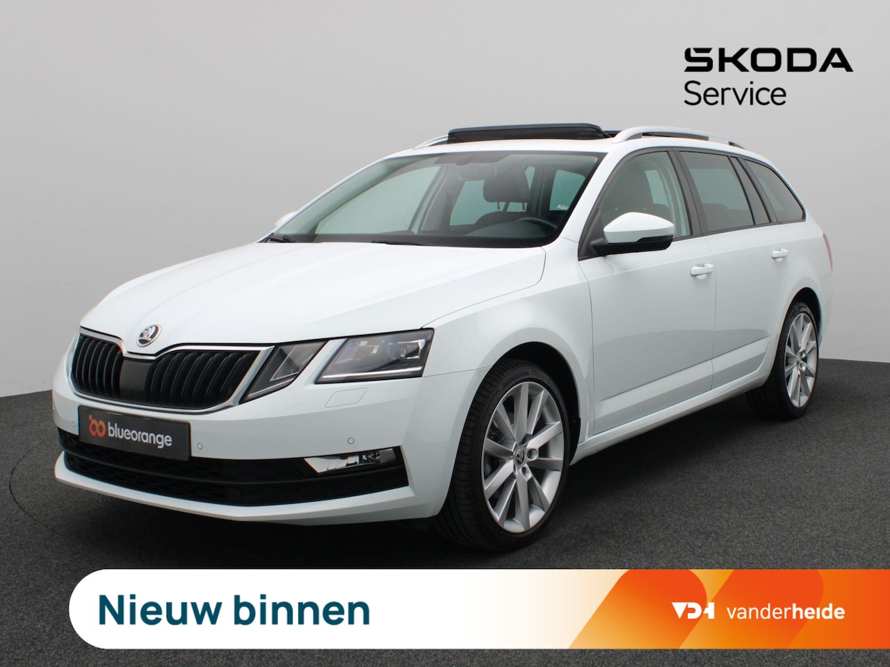 Skoda Octavia Combi - 1.4 TSI Greentech Style Business 150PK DSG Pano-Schuifdak, Adaptieve Cruise Controle, Park - AutoWereld.nl