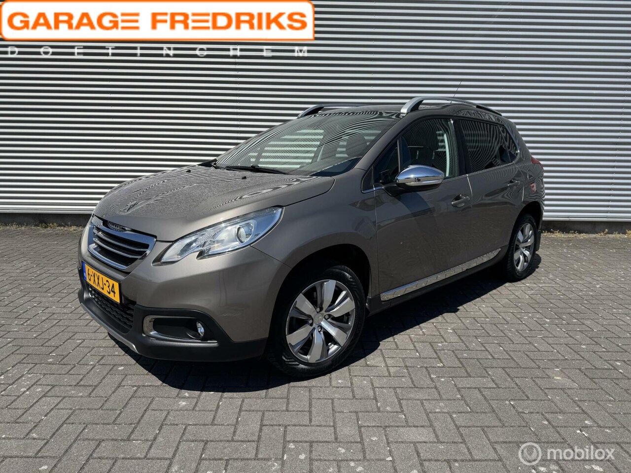 Peugeot 2008 - 1.2 VTi Allure | Panoramadak | Navigatie | Cruise | - AutoWereld.nl