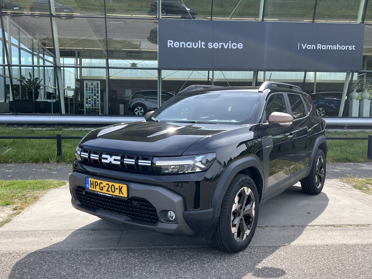 Dacia Duster - 1.6 Hybrid 140 PK Journey / Keyless / Camera 360'' / Climate / Cruise / Applecarplay - And - AutoWereld.nl