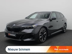 BMW 5-serie Touring - 530e M Sport Edition 299PK AUT. Panoramadak, Keyless, Adaptieve Cruise, Memorystoel, Head