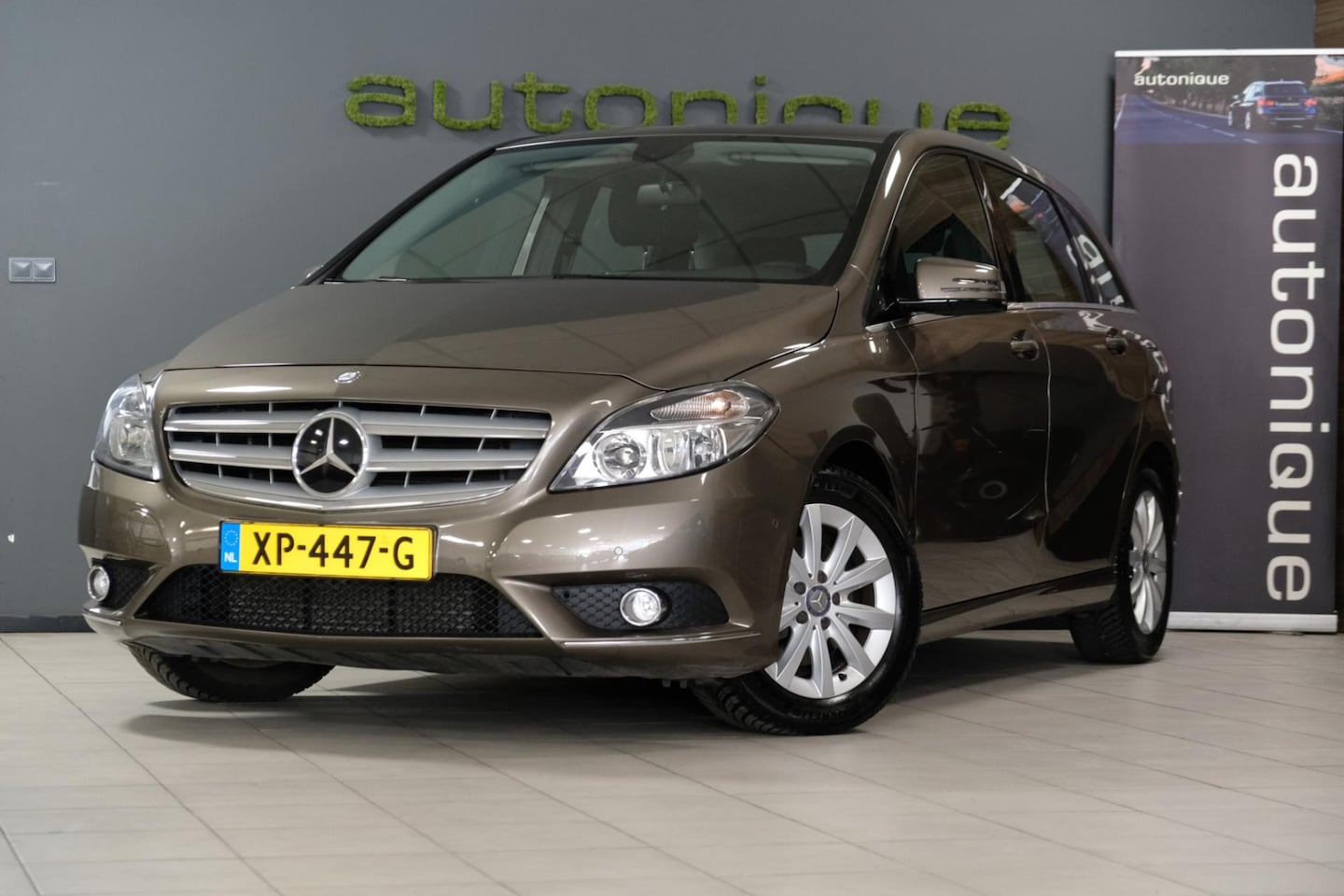 Mercedes-Benz B-klasse - 200 Ambition *Slechts 135dkm* |Navi/Trekhaak/156pk| Prachtige Auto - AutoWereld.nl