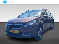 Peugeot 2008 - 1.2 PureTech 82pk Automaat Active / Navigatie / Trekhaak / Parkeersensoren / Airco / Panor