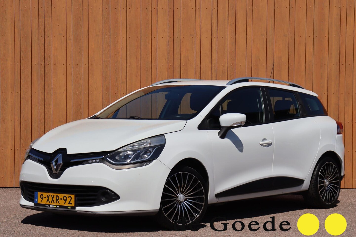 Renault Clio Estate - 0.9 TCe Expression org. NL navigatie - AutoWereld.nl