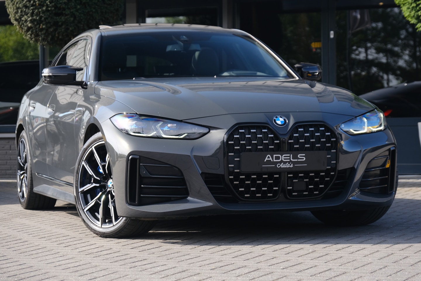 BMW 4-serie Gran Coupé - M440i xDrive High Executive M Sport Schuifdak HUD LaserLed Dravitgrau ACC 360 Camera - AutoWereld.nl