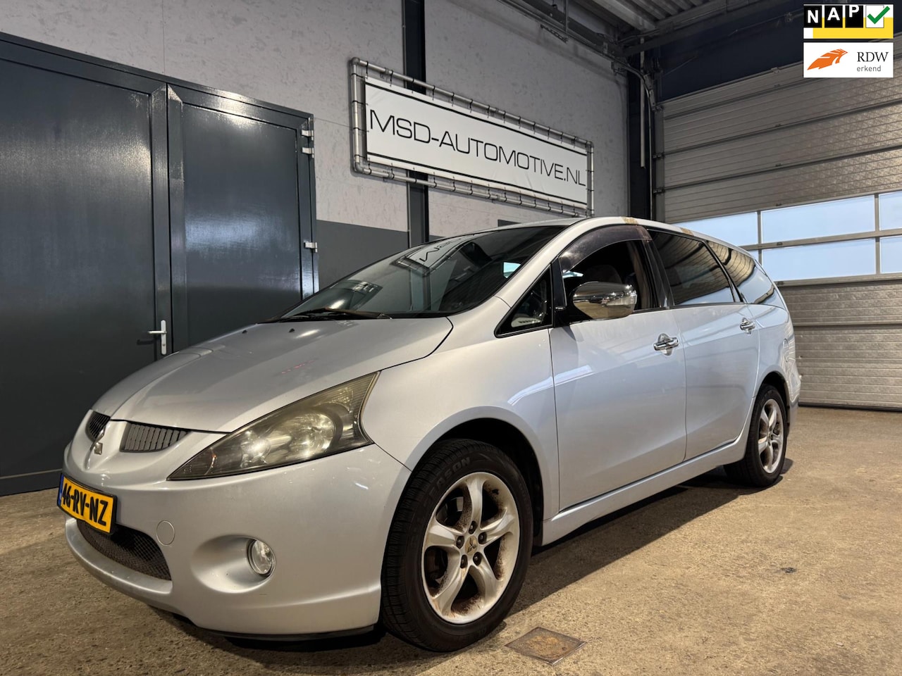 Mitsubishi Grandis - 2.4-16V Intense 6 persoons Lage NAP kilometerstand - AutoWereld.nl