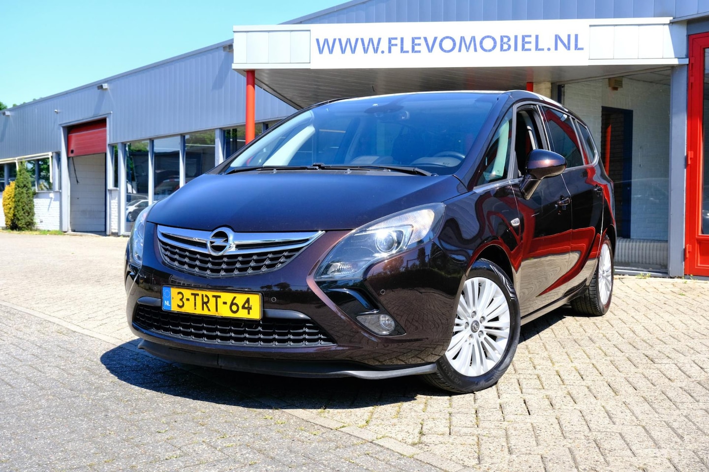 Opel Zafira Tourer - 1.4 140pk Design Edition 7-pers Aut. Pano|Navi|Sportstoelen|LMV - AutoWereld.nl