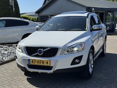 Volvo XC60 - 2.4 D5 AWD Wit Panoramadak Youngtimer NL Auto