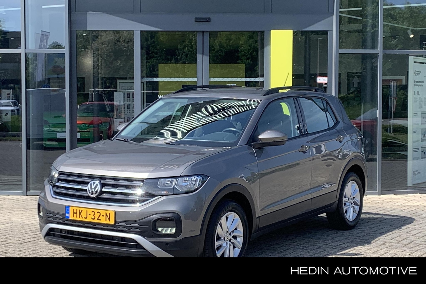 Volkswagen T-Cross - 1.0 TSI Style | Automaat | Navigatie | Lichtmetalen velgen | Parkeersensoren voor en achte - AutoWereld.nl