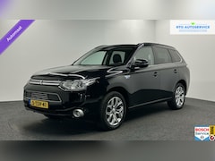 Mitsubishi Outlander - 2.0 PHEV Executive Edition CAMERA NAVI ECC