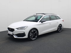 CUPRA Leon Sportstourer - 1.4e-Hybrid 150kW/204PK DSG · Panoramadak · Navigatie · Stoel- & stuurverwarming