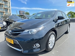 Toyota Auris Touring Sports - 1.8 Hybrid Aspiration Clima Cruise Bluetooth Dealer Onderhouden 1e Eigenaar Zuinig Auto