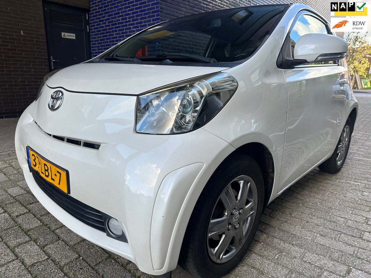 Toyota iQ - 1.0 VVTi Aspiration Clima Keyless PushStart Vol Optie Auto - AutoWereld.nl