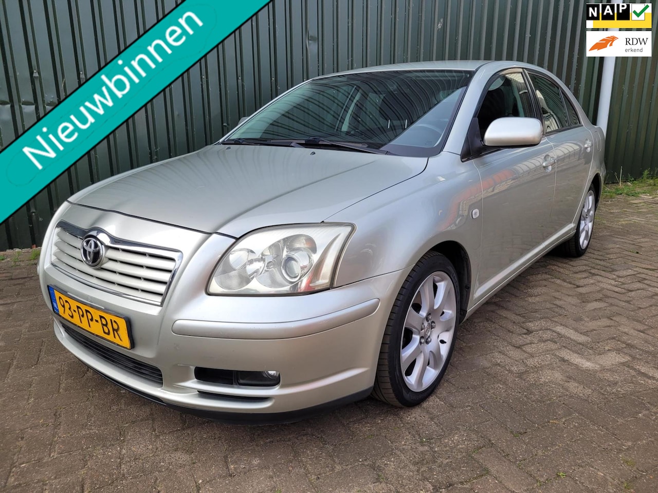 Toyota Avensis - 2.0 VVTi Linea Luna 2.0 VVTi Linea Luna - AutoWereld.nl